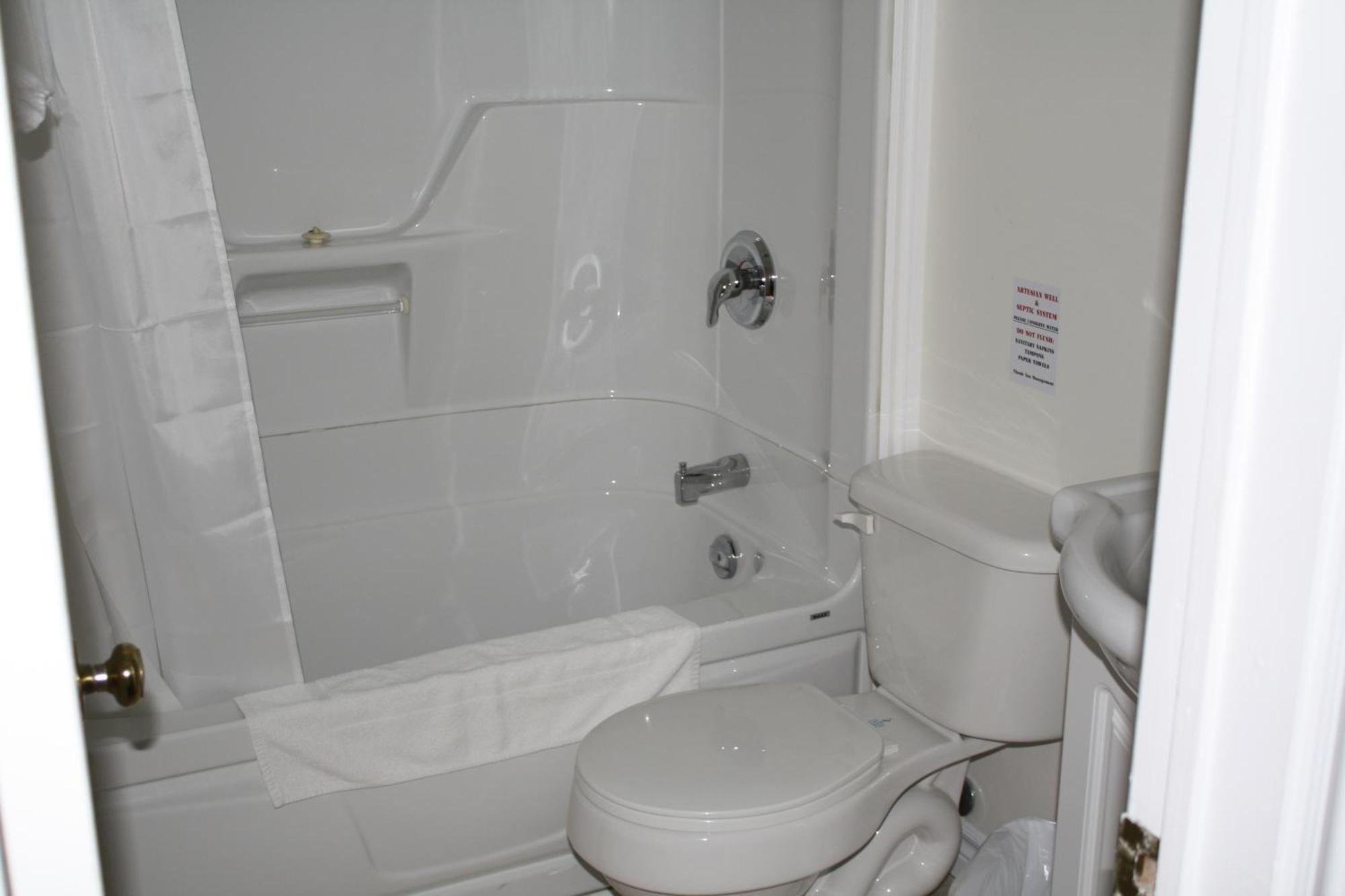 The Country Inn Motel Гандер Екстериор снимка
