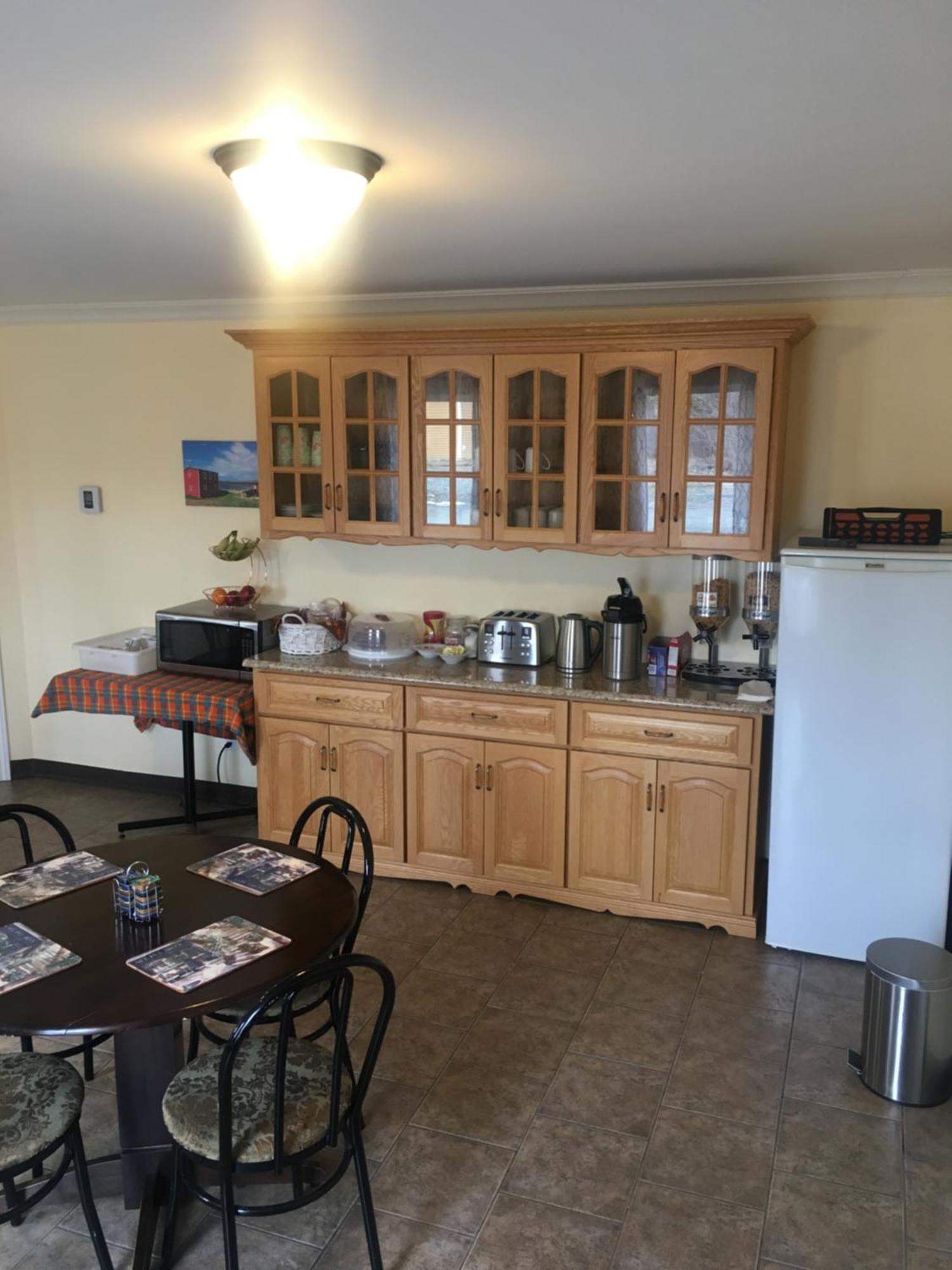 The Country Inn Motel Гандер Екстериор снимка